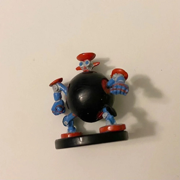 1996 Yugioh Dungeon Dice Monsters Thunder Ball ST 02 Mini Figure 1 Inch Tall - Picture 6 of 11